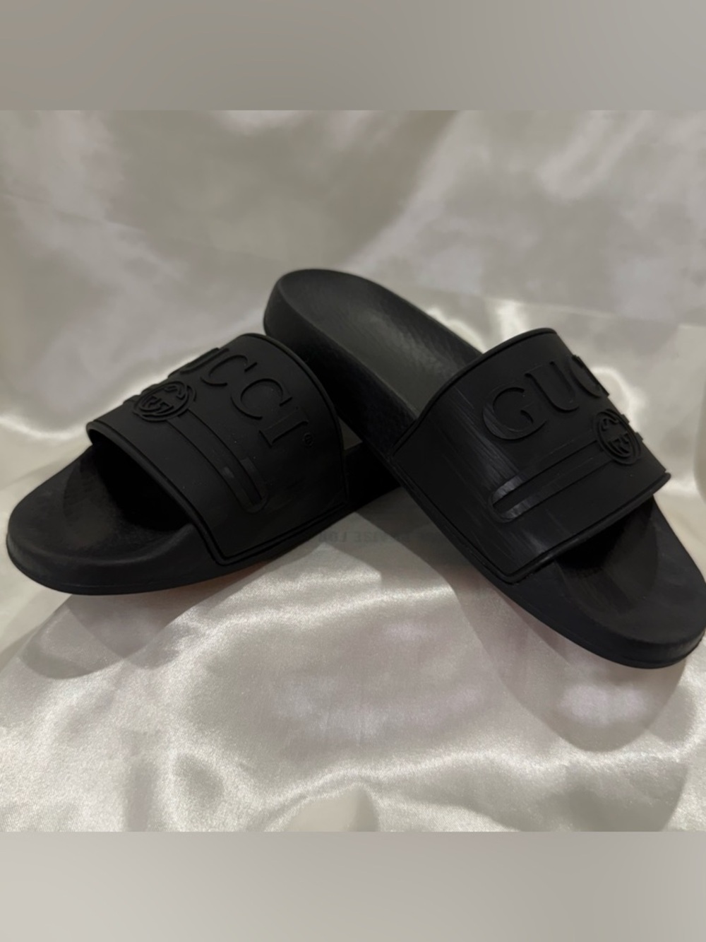 Gucci Logo Rubber Slides Sandals Size 5 Black Lounge Streetwear Edgy Comfy - Picture 9 of 15
